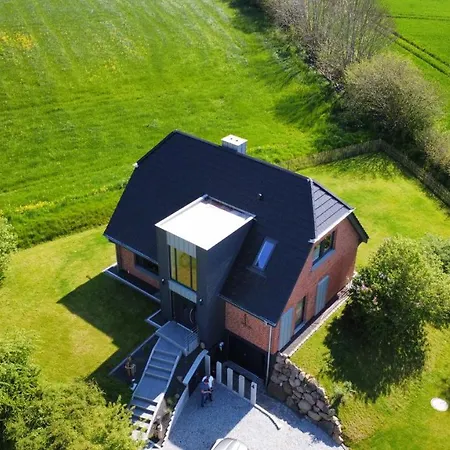 Ostseeferienhaus 33 über Nn * Stoltebüll